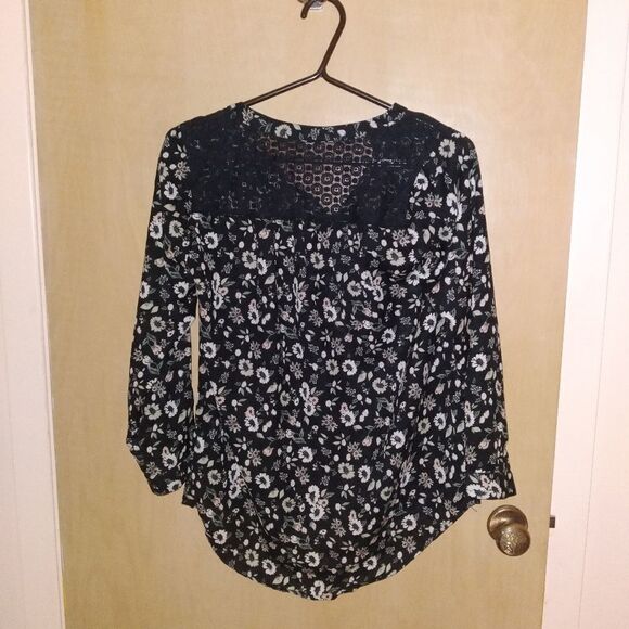 Pentagone Black Floral Blouse Size Xsmall - Picture 3 of 3